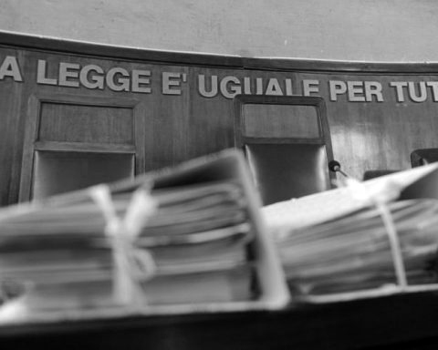 Italian Justice under the Urgency of the PNRR.The Situation of Citizenship Judicial Proceedings.